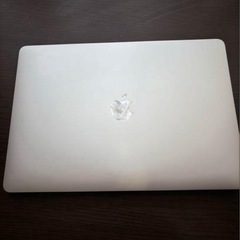美品◆MacBook Air 2020 i3 / 256GB シルバー USキーの画像