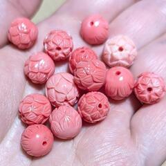 ●14粒セット●蓮彫刻練りコーラル10-12mm●の画像