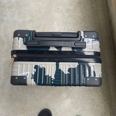 ファッショナブルな20インチのハイブリッドラゲージ。伸縮ハンドル...