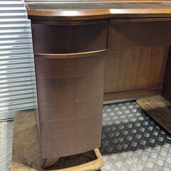 店頭引き渡し 中古 ドレッサー 化粧台 鏡台 アクセサリー入れ付き 木製 家具の画像