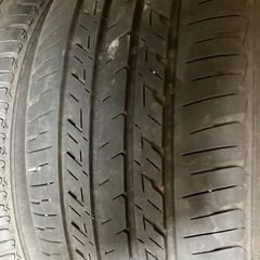 タイヤ、225-40-19の画像