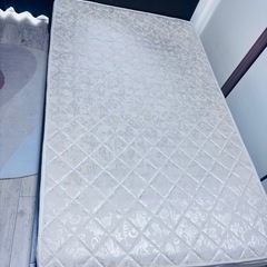 セミダブルベットの画像