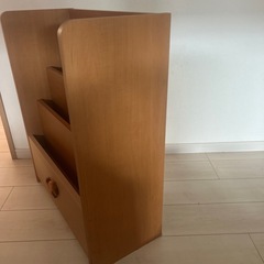絵本棚　木製の画像