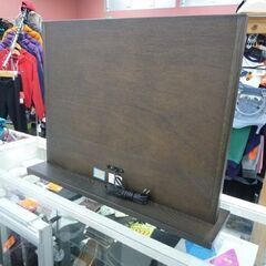 綾野製作所 木製フレーム 卓上 スタンドミラー E-80MR 幅80cm ダークブラウン コンセント2口付き カガミ ミラー 鏡 かがみ 苫小牧西店の画像