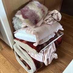 毛布、まくら