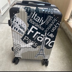 ファッショナブルな20インチのハイブリッドラゲージ。伸縮ハンドル、スピナーホイール、TSAロック付き。耐久性のあるABS+PC素材、カジュアルスタイルの画像