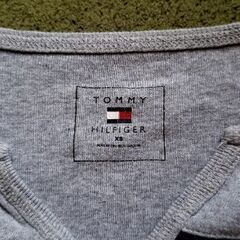 ［XS］TOMMY HILFIGER 長袖Tシャツの画像