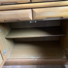 食器棚の画像