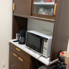食器棚の画像