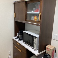 食器棚の画像