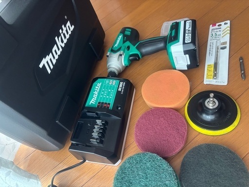 マキタインパクトドライバー取引中