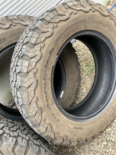 215/70R16 BFグッドリッチ All-Terrain T/A
