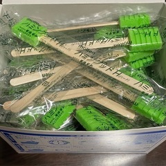 介護用品セット 　新品・未開封の尿取りパッドと開封済み・未使用の口腔ケア用スポンジ 41本            ハミングッドH(かため) アテント Sケア 長時間安心パッド ワイドタイプ 36枚 30×56cm テープ式用 【寝て過ごす事が多い方】【病院・施設用】介護 おむつ おしめ の画像