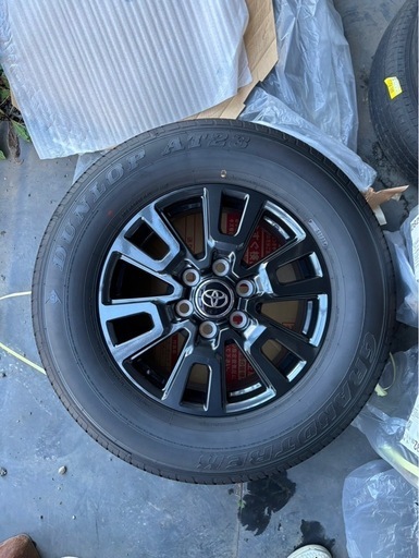 ランクルタイヤホイールセット18インチ