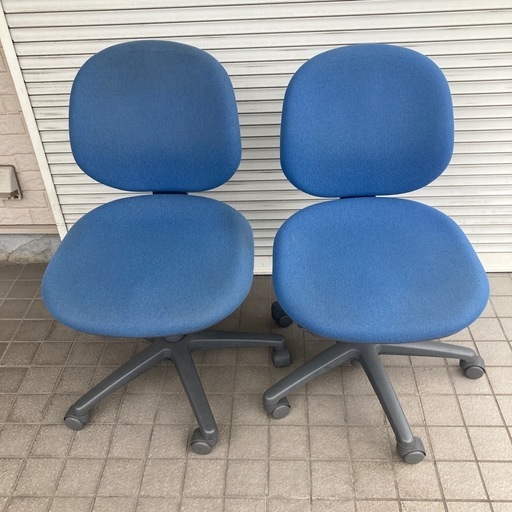椅子　引き取り限定 事務用椅子  青い布製オフィスチェア2脚セット