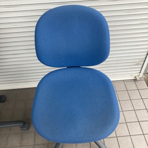 椅子　引き取り限定 事務用椅子  青い布製オフィスチェア2脚セット