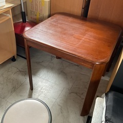 訳あり　テーブル　ダイニングテーブル　中古の画像