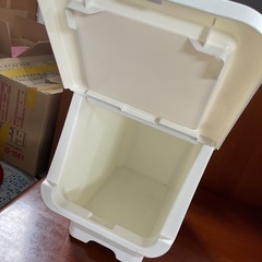 収納ケース　小さめ　中古の画像