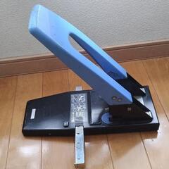 大きな穴あけパンチの画像