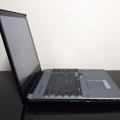富士通高性能CPUCorei7最新Windows11メモリ8GB高速SSD240GBWifi接続可能カメラ内蔵の画像