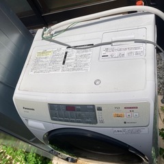 ドラム式洗濯機 Panasonic・2015年式・7kg用・NA-VH320L・『美品』・冷蔵庫 / ｵｰﾌﾞﾝﾚﾝｼﾞ等も出品して居ます、ｾｯﾄ購入の方は割引致します！【神奈川県(平塚駅～直線約２０km圏内) 限定販売・送料と設置無料】全国販売は致しません・(お買得)➡問い合わせ～3日以内のお約束で5%割引します！・希望者多数で売切れる事も御座います。の画像
