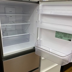 90分の無料軽トラック貸出サービス！【HITACHI】3ドア冷蔵庫（R-27RV(N)）のご紹介です!の画像