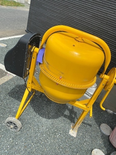 電動コンクリートミキサー