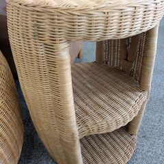 ジモティー見た！で5%OFF【一人掛けソファ】ニトリ ラタン 籐 パーソナルチェア イス 椅子 1Pソファ サイドテーブル付き : ナチュラルの画像