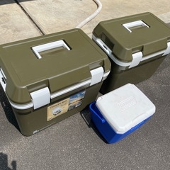 クーラーボックス　セット　
DCM×2つ　コールマン テイク6