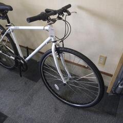 新車　引取限定　クロスバイク　カプリース　Mホワイトの画像