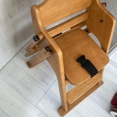 子ども用椅子　テーブル付きの画像
