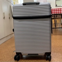 キャリーバッグの画像