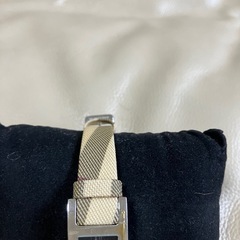 美品稼働　BURBERRY 腕時計　ブラック フェイス　バーバリー柄のベルトの画像