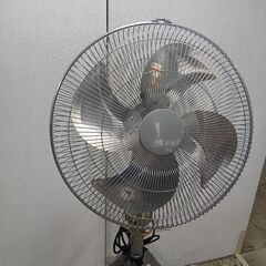 扇風機　工場扇45cm　4,990円の画像