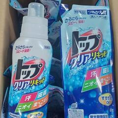 未使用品 ライオン LION 衣類用 洗濯用 液体洗剤 トップ TOP クリアリキッド ボトル１本＋つめかえ用１６袋 まとめセット  ・新品購入価格：300円前後／個の画像