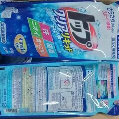 未使用品 ライオン LION 衣類用 洗濯用 液体洗剤 トップ TOP クリアリキッド ボトル１本＋つめかえ用１６袋 まとめセット  ・新品購入価格：300円前後／個の画像