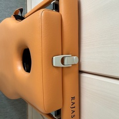 施術ベットの画像