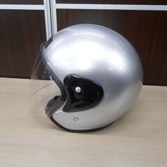 ヘルメット 岡田商事 シルバー バイク用 JC-111 フリーサイズ57~60㎝未満 バイザー付き 苫小牧西店の画像