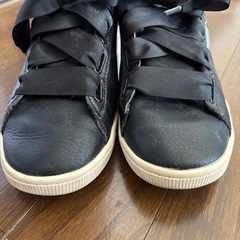 PUMAスニーカーの画像