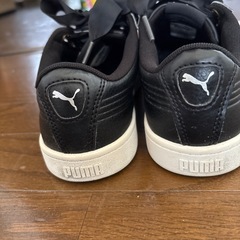 PUMAスニーカーの画像