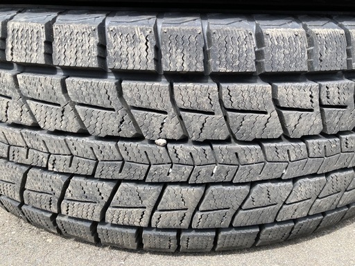DUNLOP 225/65R17 24年製　冬タイヤ