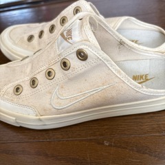 NIKE スニーカーサンダル？の画像