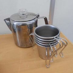 アウトドア用食器 セット まとめて 色々 プレート カップ ヤカン キャンプ用 食器 皿 大～小 ボウル カトラリー 札幌 西野店の画像