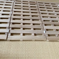 【お譲り先決まりました】天然桐　すのこベッド　折りたたみの画像