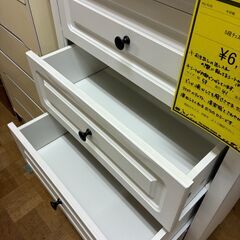 【ジャングルジャングル深井店】★5段チェスト(ホワイト) チェスト 家具 収納家具 おしゃれ クリーニング済 堺市（中区 堺区 東区 西区 南区 北区）和泉市 河内長野市 富田林市 松原市 狭山市 深井 【FU2471】の画像