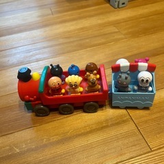 【値下げ中】アンパンマンSL列車の画像