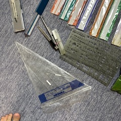 工学部建築学科の製図道具？の画像