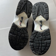 adidas スニーカー23cm FILA?24cmとセット価格1000円！の画像