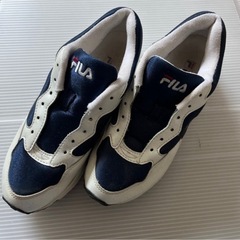 adidas スニーカー23cm FILA?24cmとセット価格1000円！の画像