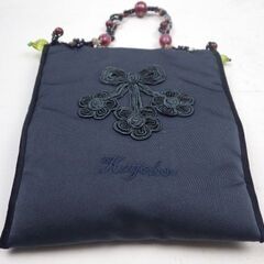 00【S.R】綺麗 ビーズ 小物入れ ハンドバック ミニ ポーチ 鞄 小物入れ パーティー 花柄 まとめ 幅約14.5×奥1.5×高16.5㎝ 香川発 mの画像